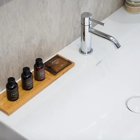 Oggi E Domani Апартаменты *