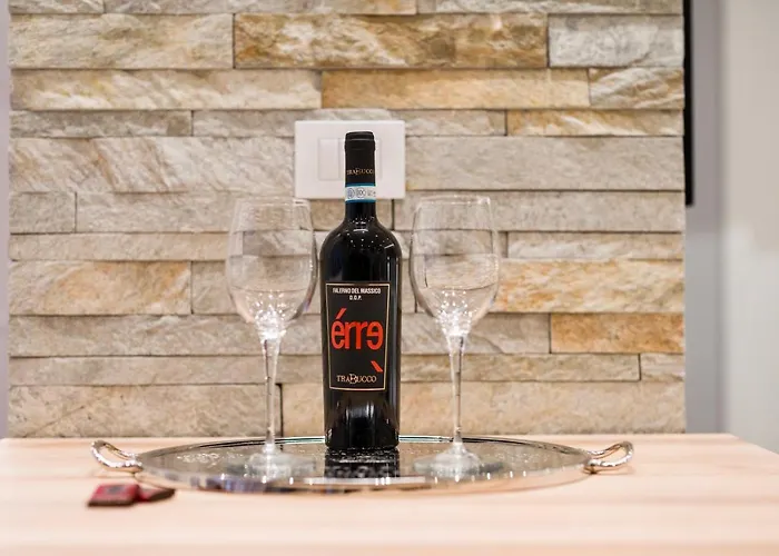 Oggi E Domani نابولي